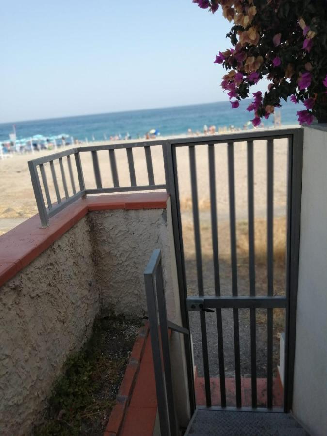 Recanati Taormina Beach Apartment Джардини Наксос Екстериор снимка